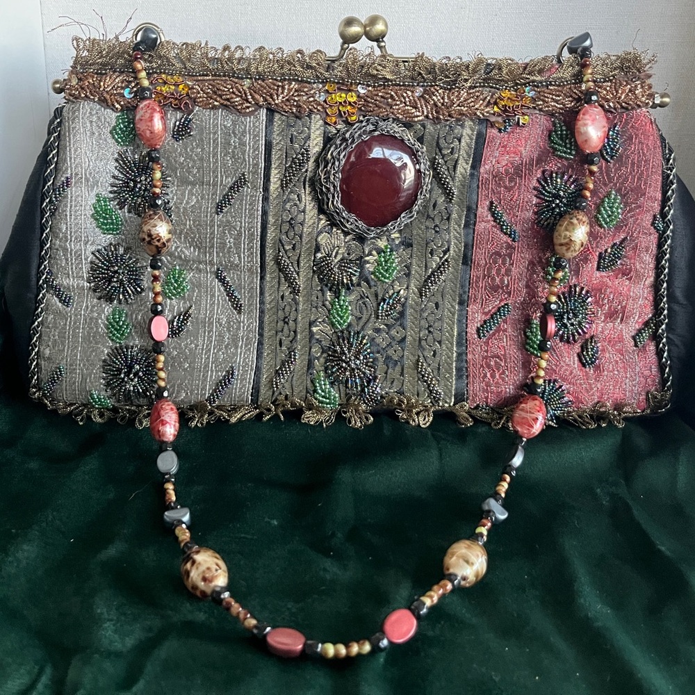 Mary Frances vintage ‘60s beaded shoulder bag